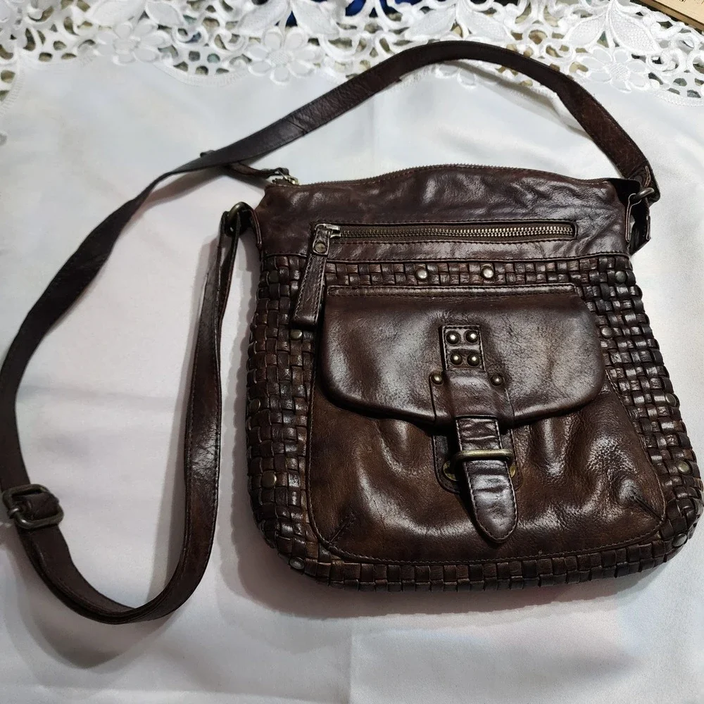 VTG Brown Woven Leather Crossbody‎ Bag Studded Boho Messenger Made in India READ